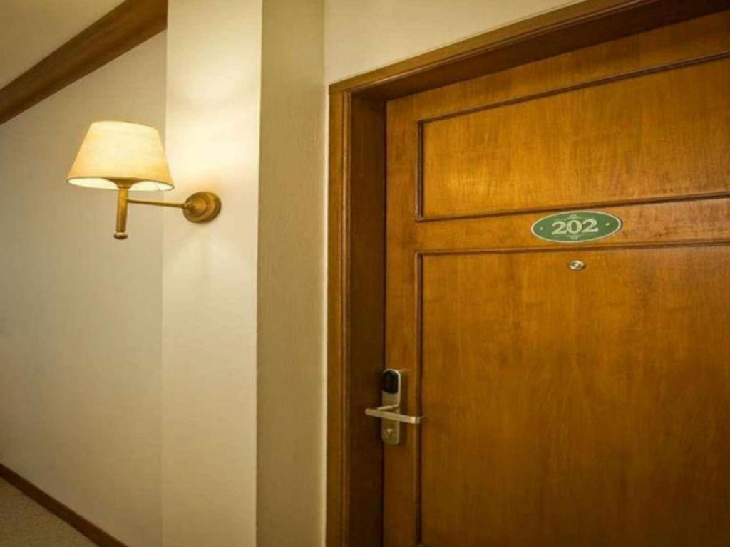 Paniisan Hotel Bandung Exterior photo